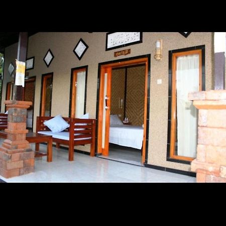 Gara Menjangan Homestay Баньюведанг Экстерьер фото