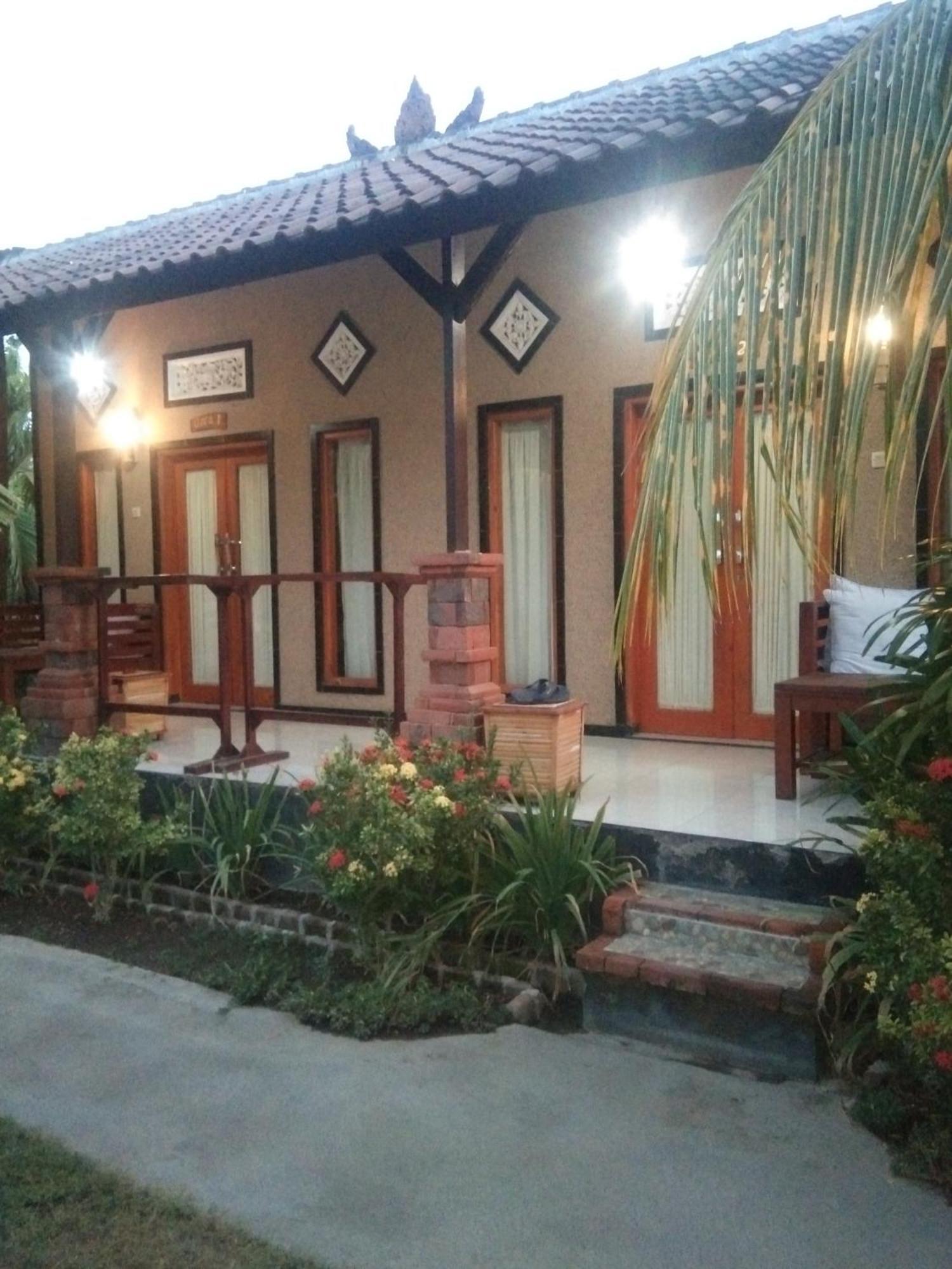 Gara Menjangan Homestay Баньюведанг Экстерьер фото